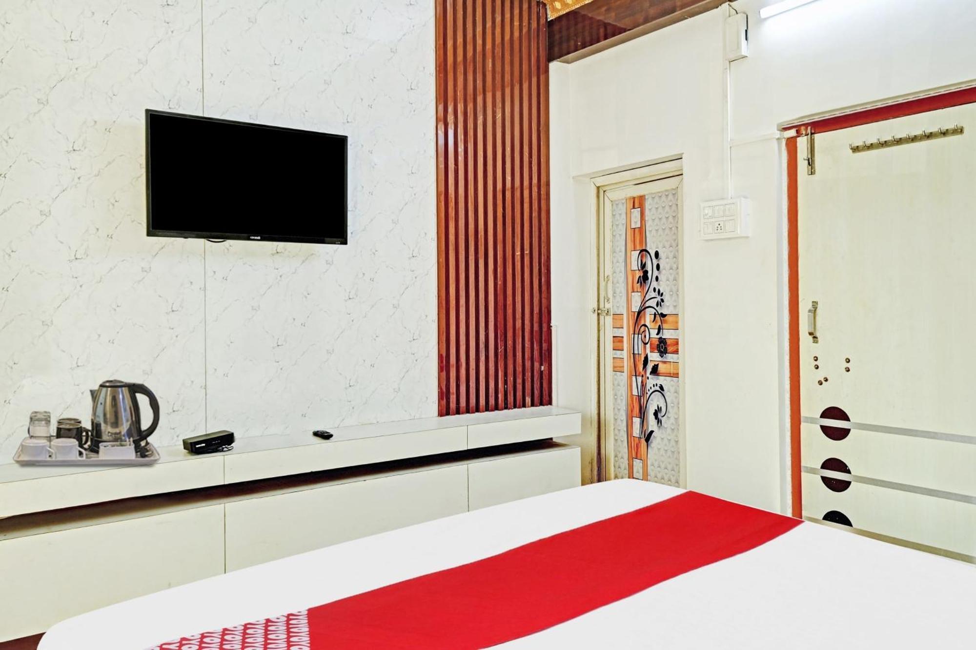 Hotel O Om Shanti Inn Calcutta Buitenkant foto