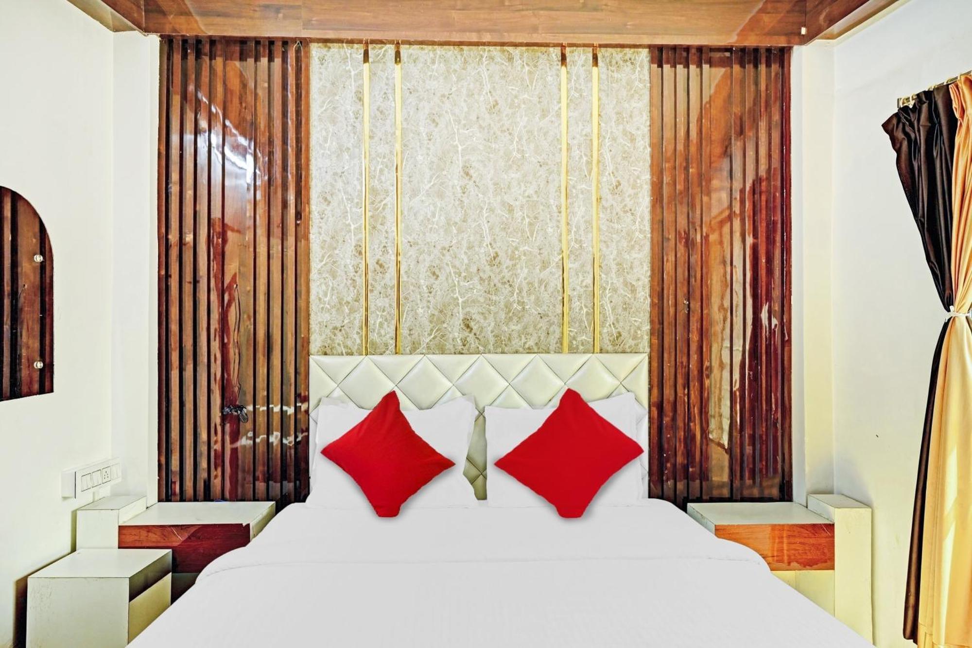 Hotel O Om Shanti Inn Calcutta Buitenkant foto